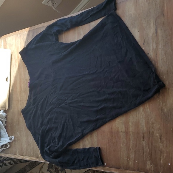 Assymetrical sweater - Picture 1 of 3